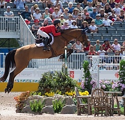 Georgina Bloomberg and Lilli Pan Ams Toronto 2015
