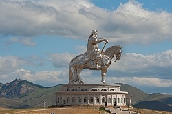 Chinggis Khaan Statue