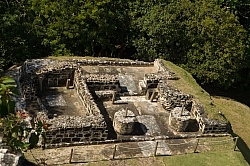 The Ride to Xunantunich with Hanna Stables
