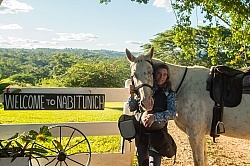 Hanna Stables Nabitunich