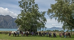 The Ride to Boundary Hut From Hunter Valley Station