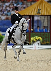 Juan Manuel Munoz Diaz and Fuego XII, Hong Kong Olympics