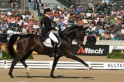 Imke Schellekens-Bartels and Hunter Douglas Sunrise WEG 2010