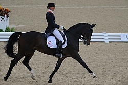 Imke Schellekens-Bartels and Hunter Douglas Sunrise WEG 2010