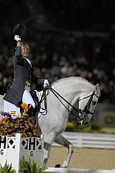 Juan Manuel Munoz Diaz and Fuego XII, Hong Kong Olympics