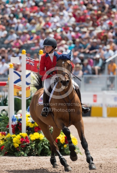 Georgina Bloomberg and Lilli Pan Ams Toronto 2015
