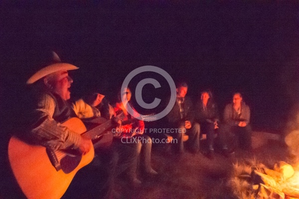 Singing Aroumd the Campfire