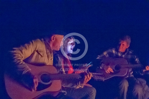 Singing Aroumd the Campfire