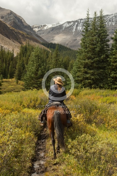 On the Trail at Wild Deuce Women's Retreat