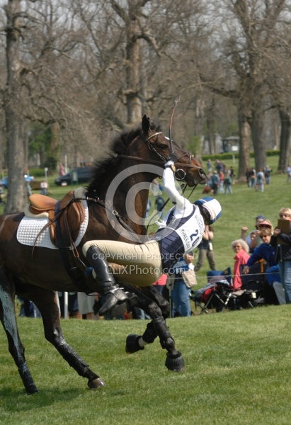 Kristin Schmolze & Cavaldi, Rolex 2007 Eventing fall