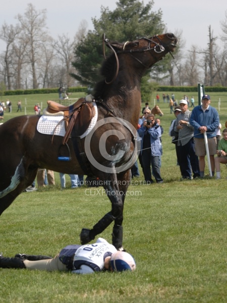 Kristin Schmolze & Cavaldi, Rolex 2007 Eventing fall