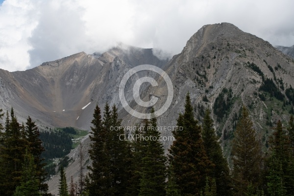 Scenic Views Lost Trail Ride