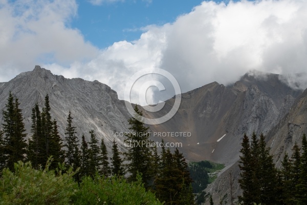 Scenic Views Lost Trail Ride