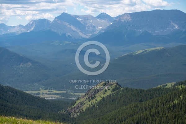 Scenic Views Lost Trail Ride
