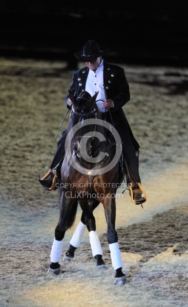 Eitan Beth-Halachmy and Sante fe Rengade WEG 2010 OC