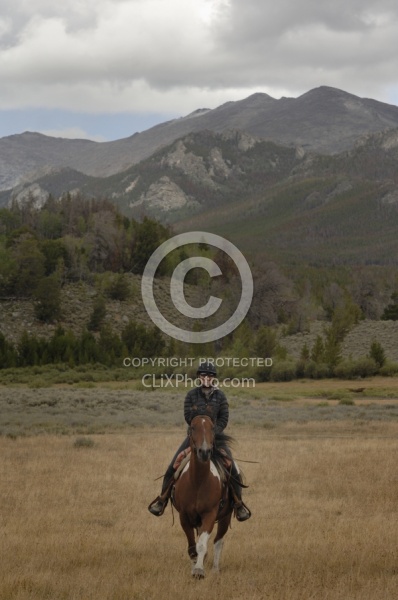 Riding in Wyoming with blue Sky Sage Adventures