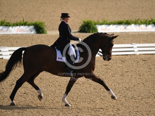 Bonny Bonnello and Pikardi