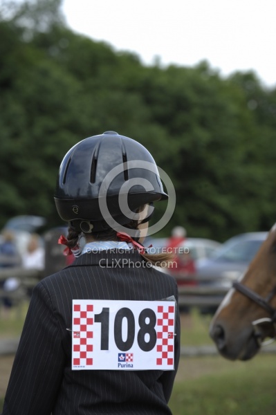Kids Showing in Schooling Show