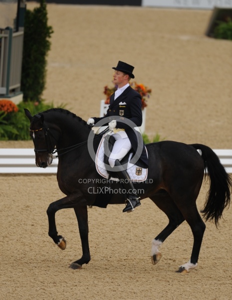 Matthias Alexander Rath and Sterntaler-Unicef WEG 2010