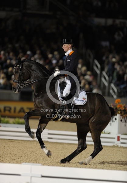 Imke Schellekens-Bartels and Hunter Douglas Sunrise WEG 2010