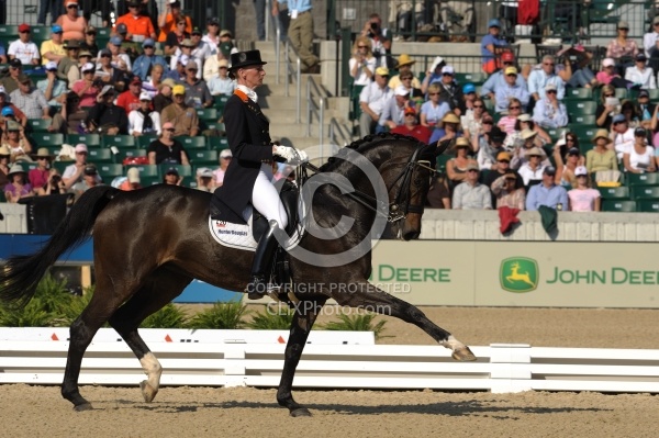 Imke Schellekens-Bartels and Hunter Douglas Sunrise WEG 2010