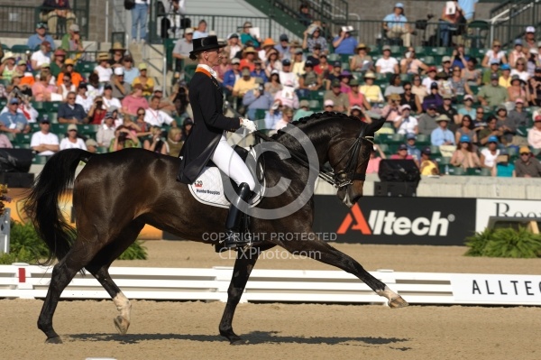 Imke Schellekens-Bartels and Hunter Douglas Sunrise WEG 2010