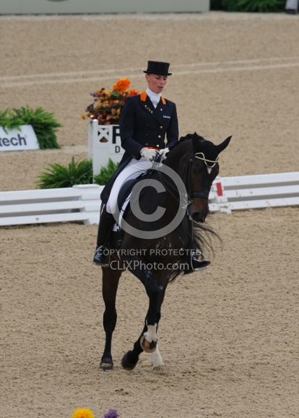 Imke Schellekens-Bartels and Hunter Douglas Sunrise WEG 2010