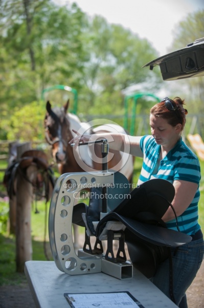 Custom Saddle Fitting