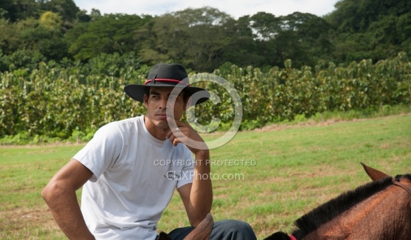 On the Trail at La Ensenada