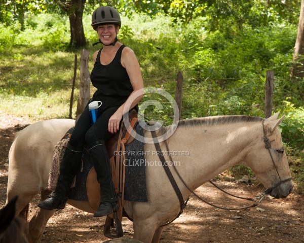 On the Trail at La Ensenada