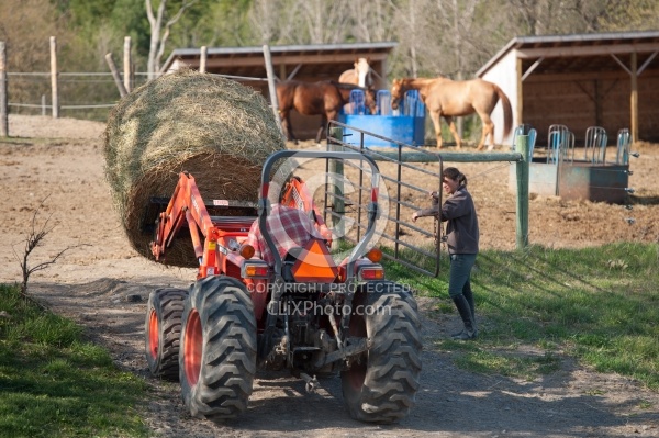 Transporting Round Bale