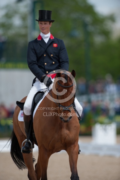 William Fox-Pitt and Neuf De Couers Selle Francais Rolex 2011
