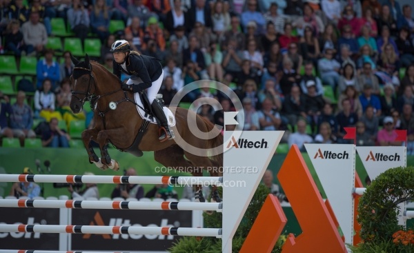 Sandra Auffarth and Opgun Louvo take Eventing Gold WEG 2014 Norm