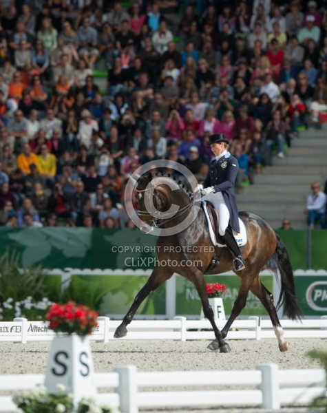 Tinne Vilhelmson Silfver and Don Auriello Grand Prix Freestyle W
