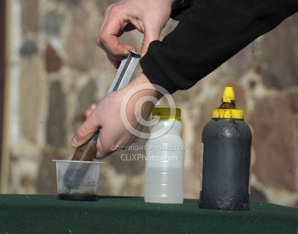 Molasses trick for Deworming